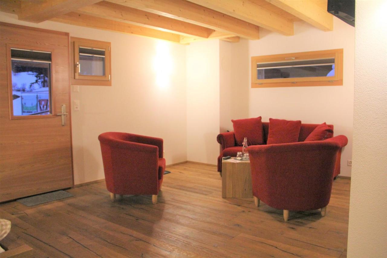 汉格布里加住宿加早餐旅馆 Ernen 外观 照片
